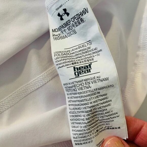 Under Armour Skort Size Medium - Picture 4 of 8